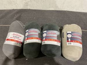 lot 117 image: LOT OF 4 Sunbeam MicroplushFleece Heated Throw