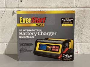 lot 489 image: EverStart Maxx 40 Amp Battery Charger and Maintainer (BC40BE)