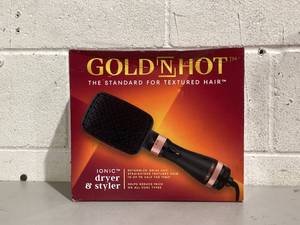 lot 514 image: Gold N Hot Professional Ionic Detachable Hair Dryer and Styler, Black