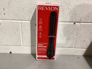 lot 516 image: Revlon One Step Root Booster Round Brush Dryer and Hair Styler  Fight Frizz and Add Volume, (1-12 in)