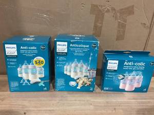 lot 414 image: LOT OF 3 Philips Avent Bottles (11 Bottles)