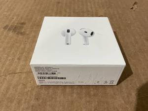 lot 289 image: Apple AirPods 4 MXP63LLA