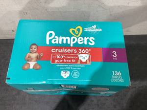 lot 660 image: Pampers Cruisers 360 Diapers Size 3, 136 Count