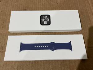 lot 27 image: Apple Watch SE (2nd Gen) GPS 40mm Smartwatch with Silver Aluminum Case MXED3LLA
