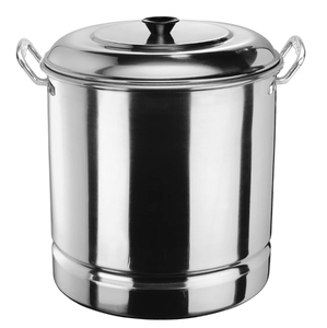 lot 181 image: Vasconia Aluminum 32 Quart Steamer Pot with Steamer Tray and Lid