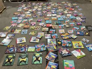 lot 375 image: LOT OF 156 Picture Books