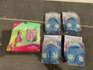 lot 208 image: LOT OF 5 Disney Elsa Accessory Kit & Rapunzel Dress Outfit