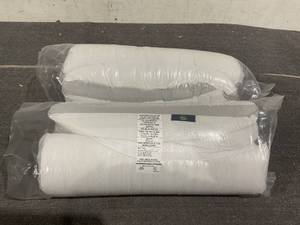 lot 214 image: LOT OF 2 Serta Pillows