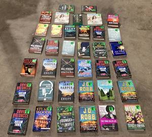 lot 693 image: LOT OF 37 Chapter Books
