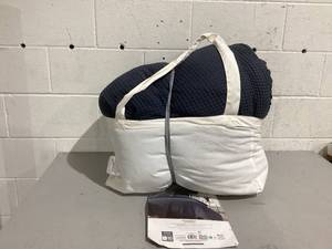 lot 729 image: Better Homes & Gardens 3-Piece Grey Waffle Comforter Set, Adult FullQueen