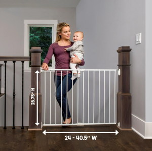 lot 553 image: Regalo Top of Stair Safety Gate