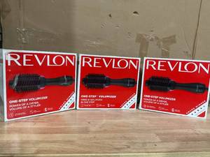 lot 467 image: LOT OF 3 Revlon One Step Hair Dryer and Volumizer