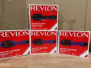 lot 468 image: LOT OF 4 Revlon Hair Tools