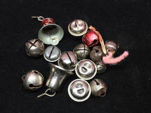 lot 290 image: Classic Smaller Jingle Bells