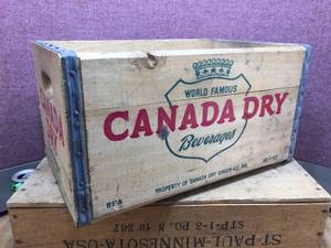lot 297 image: Nice - CANADA DRY - Wooden Crate