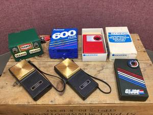 lot 311 image: Group Vintage Walkie Talkies - Transister Radios