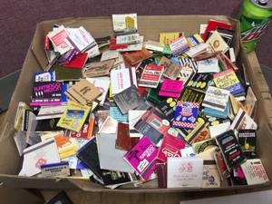 lot 129 image: Vintage Advertiser Matchbook Collection