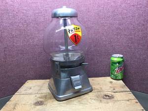lot 130 image: Vintage FRESH 1 Cent Gumball Machine