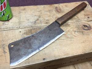 lot 161 image: Vintage Cleaver - 17 14 Total Length
