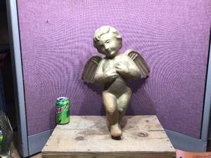lot 164 image: Vintage Paper Mache Cherub Figure - 18