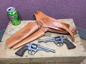 lot 168 image: GONHER-Spain Cap Gun Set with Leather Holster