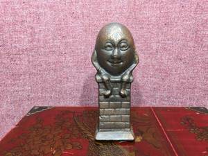 lot 210 image: Vintage Cast Iron - HUMPTY DUMPTY - Bank