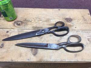 lot 248 image: Vintage Scissors - Murray Black & R. Heinish