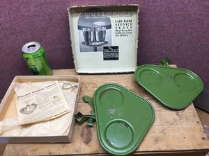lot 251 image: Vintage Card Partners - Clamp On Service Trays