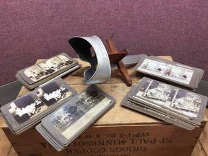 lot 256 image: H.C. White - The Perfecscope with 50 Picture Cards