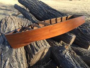 lot 264 image: Vintage Chris-Craft Type Model Boat HullProject