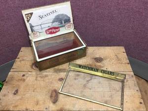 lot 280 image: Vintage Cigar Box Advertiser Window DisplayCovers