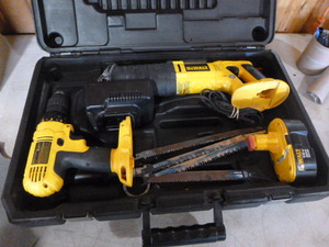 lot 3 image: DeWalt Power Tools