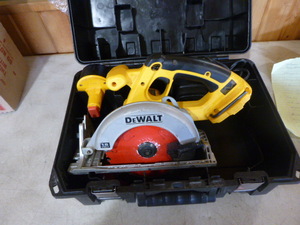 lot 4 image: DeWalt 6 12 Circular Saw