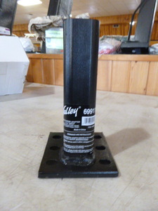 lot 13 image: Valley Pintle Hook Adapter