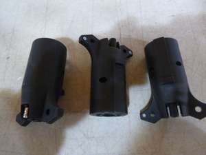 lot 20 image: 3 7-Pin to 4-Pin Adapters