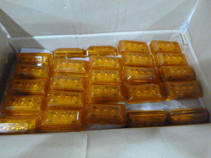 lot 53 image: 50 PM Amber ClearanceMarker Lights