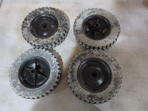 lot 72 image: 4 Plastic Tires