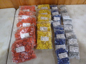 lot 78 image: Wire Connectors