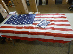 lot 113 image: 3 U.S.  Flags
