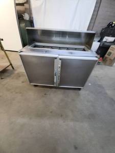 lot 3 image: Cooler Prep station -