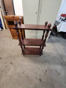 lot 75 image: Vintage Wooden Tiered Shelf Unit
