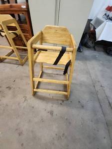 lot 77 image: Wooden Restaurant High Chairs with Safety Straps