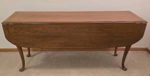 lot 6 image: Versatile Drop-Leaf Table