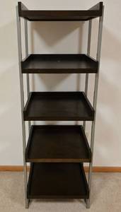 lot 209 image: Versatile Shelving Unit