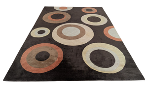 lot 12 image: World Rug Traders Wool Area Rug