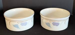 lot 48 image: Pair of Dansk Tivoli Serving Bowls