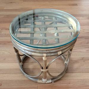 lot 35 image: Small Round Glass Topped Rattan Side Table