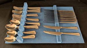 lot 74 image: Cambridge Stainless Steel Flatware Set