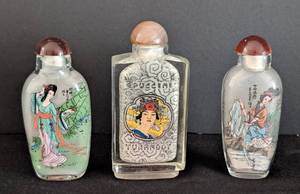 lot 80 image: Three Vintage Glass Snuff Bottles