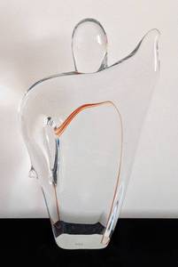 lot 84 image: Heavy Figural Polish Art Glass Sculpture